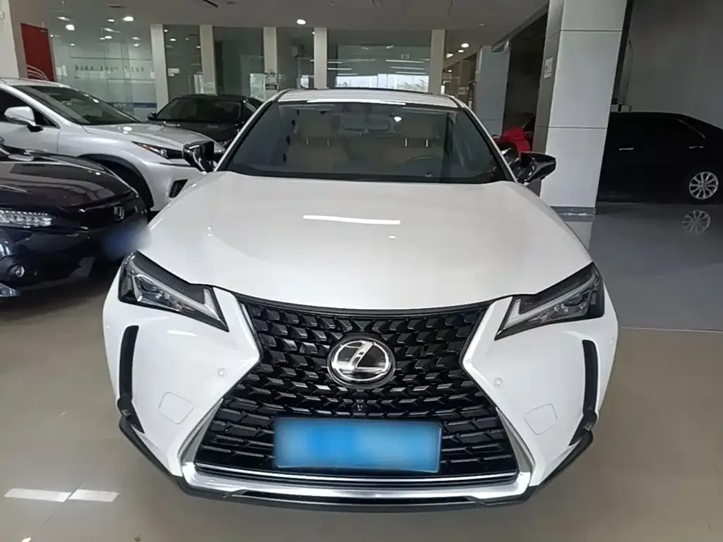 Lexus UX — фото 5
