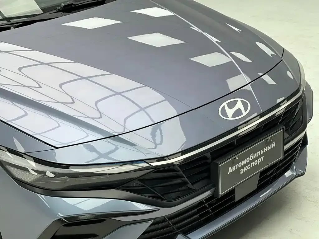 Hyundai Elantra — фото 4