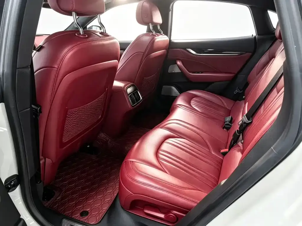 Maserati Levante — фото 3