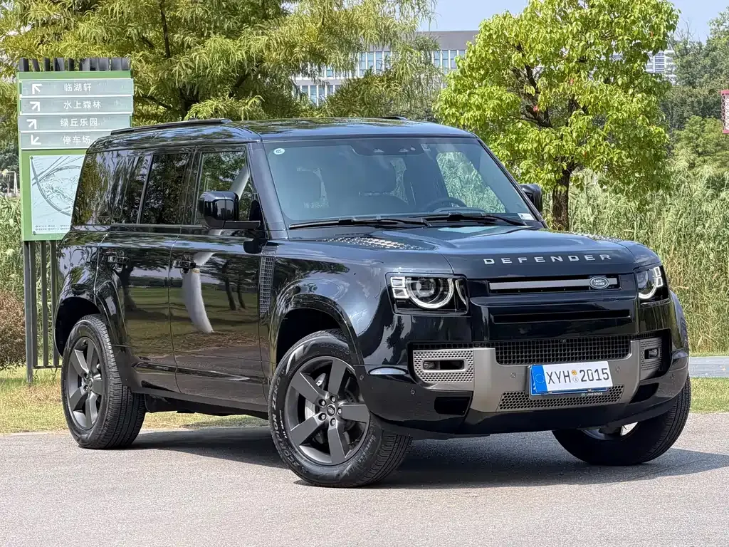 Land Rover Defender — фото 10