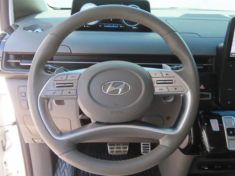 Hyundai Staria — фото 8
