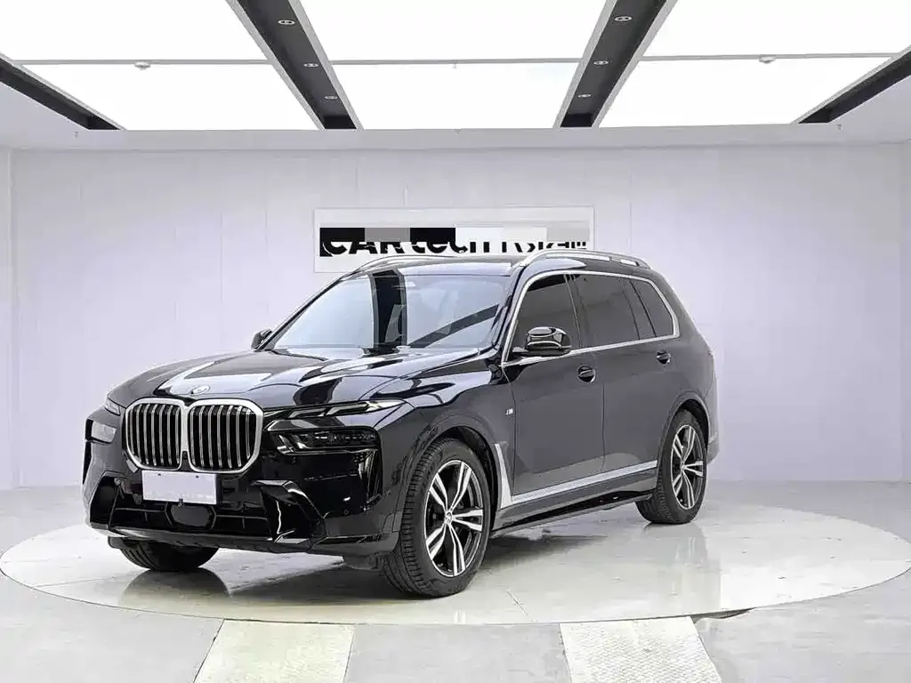 BMW X7 — фото 1