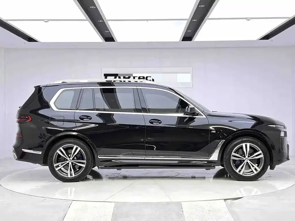 BMW X7 — фото 5