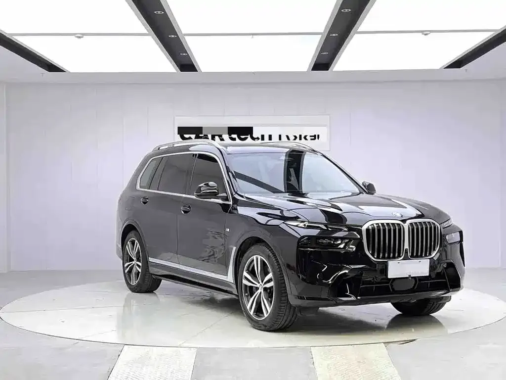 BMW X7 — фото 3