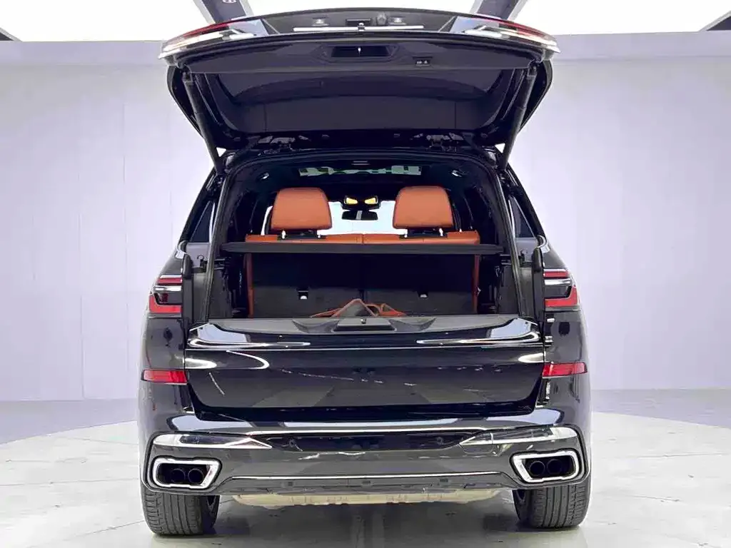 BMW X7 — фото 10