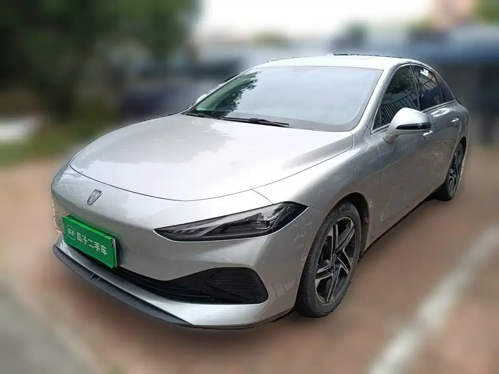 Roewe D7 — фото 1