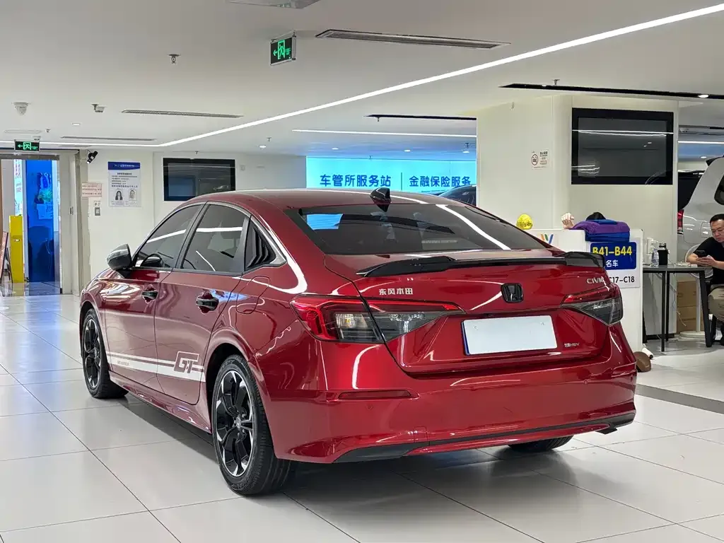 Honda Civic — фото 5
