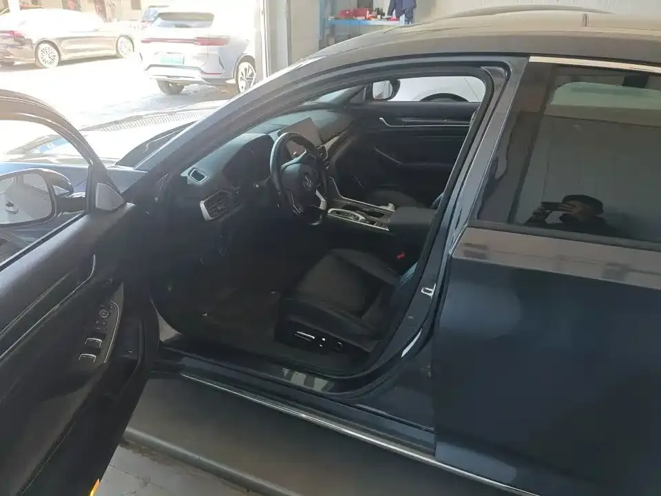 Honda Accord — фото 2