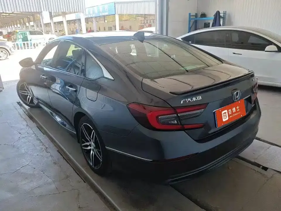 Honda Accord — фото 3