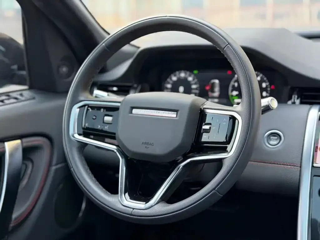 Land Rover Discovery Sport Hybrid — фото 3