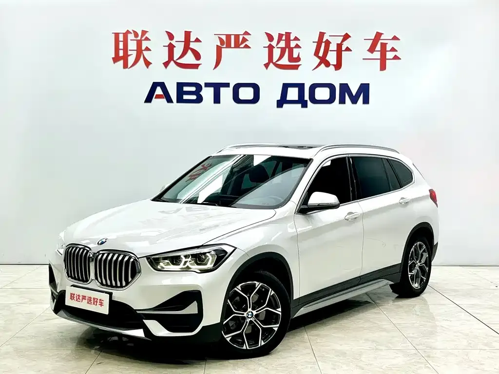 BMW X1 — фото 1