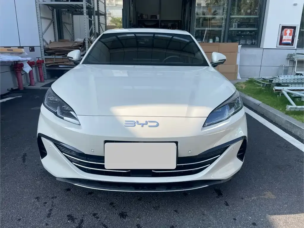 BYD Seal 06 — фото 1