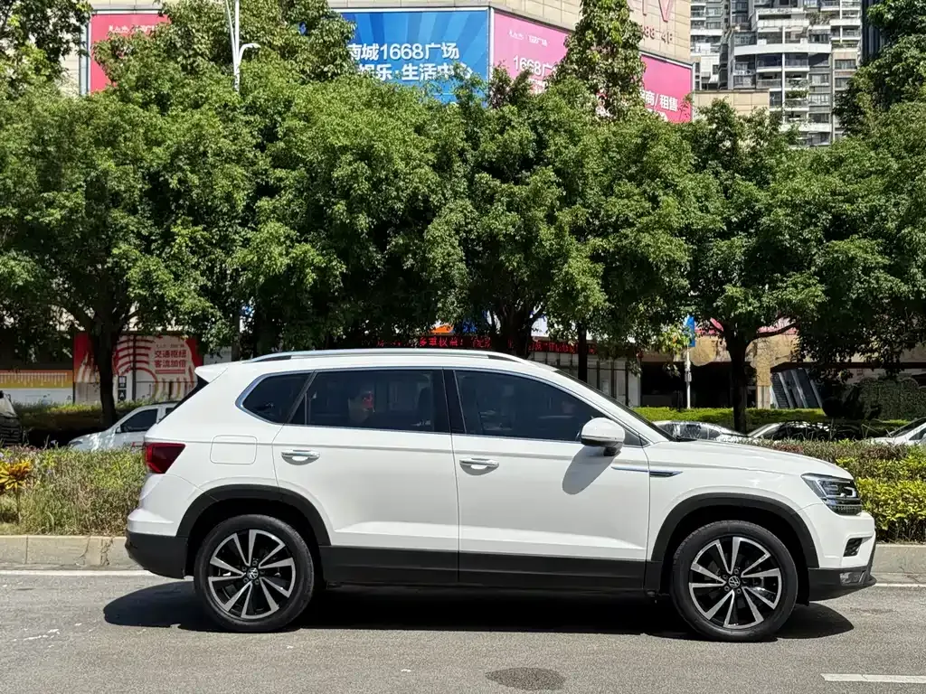 Volkswagen Tharu — фото 7