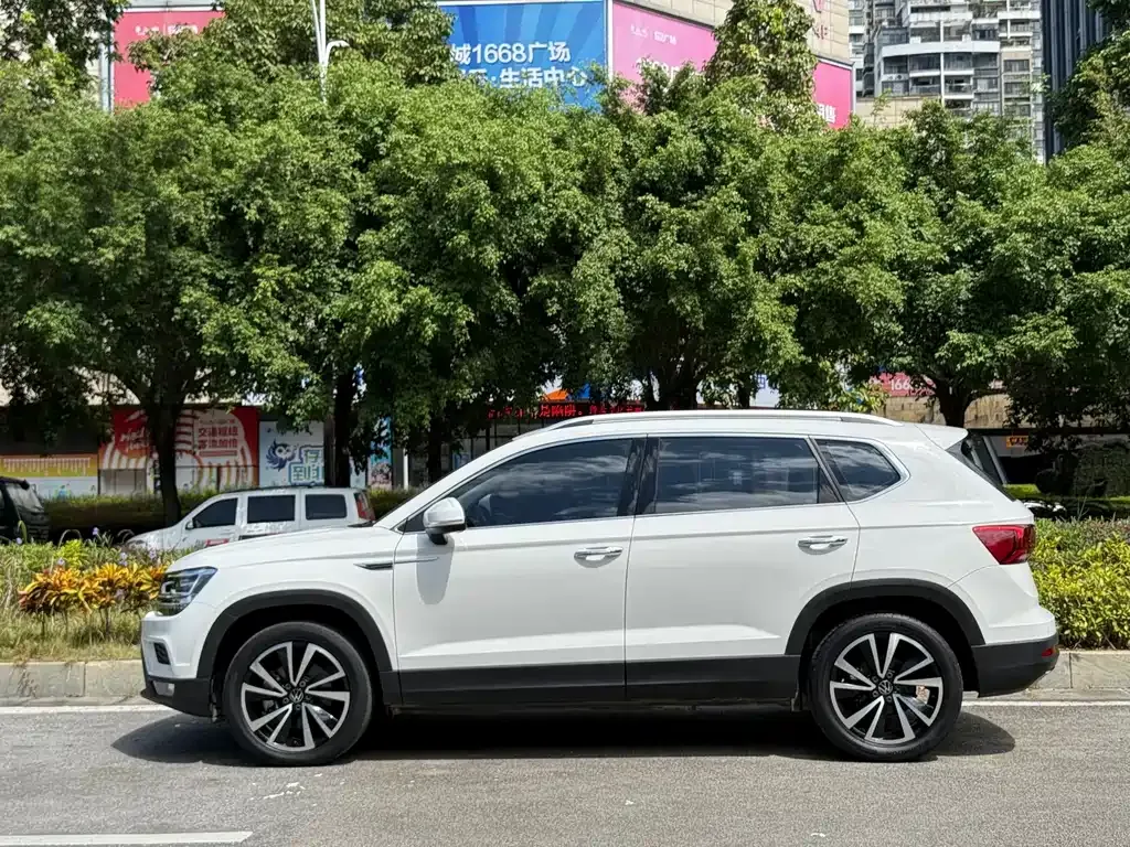 Volkswagen Tharu — фото 4