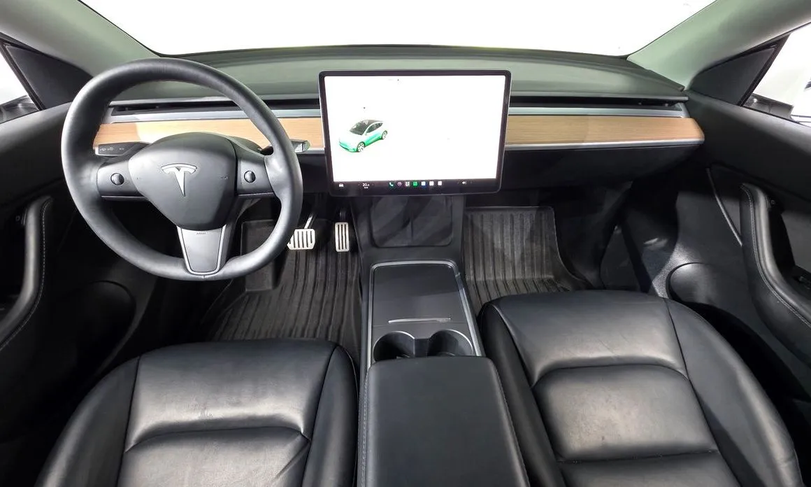 Tesla Model Y — фото 4
