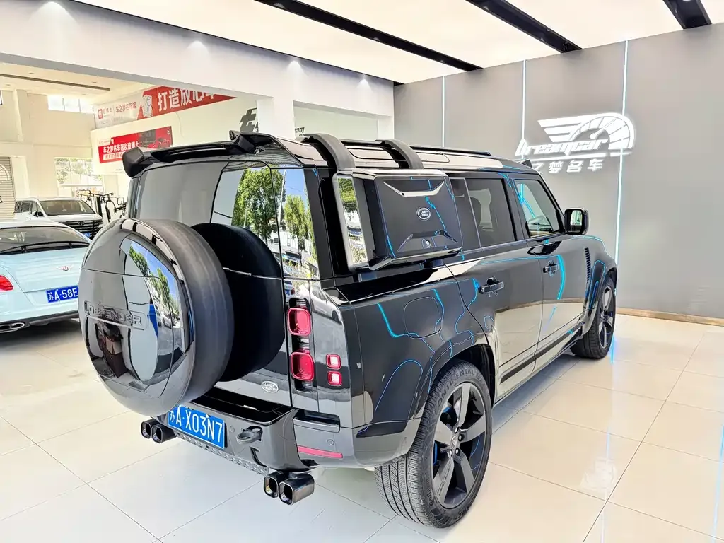 Land Rover Defender — фото 2