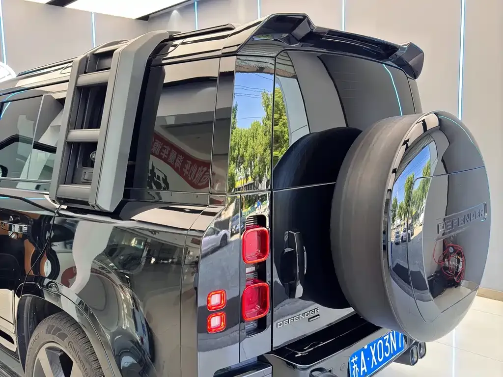 Land Rover Defender — фото 3
