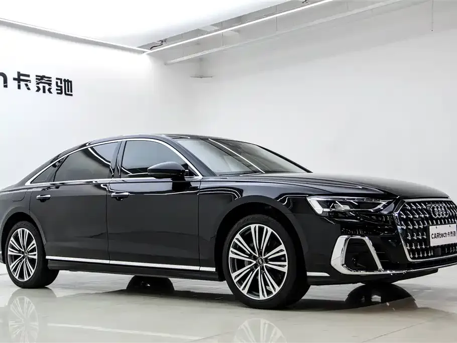 Audi A8 — фото 8