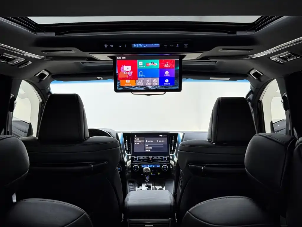 Toyota Alphard — фото 6