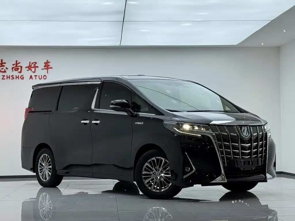 Toyota Alphard — фото 5