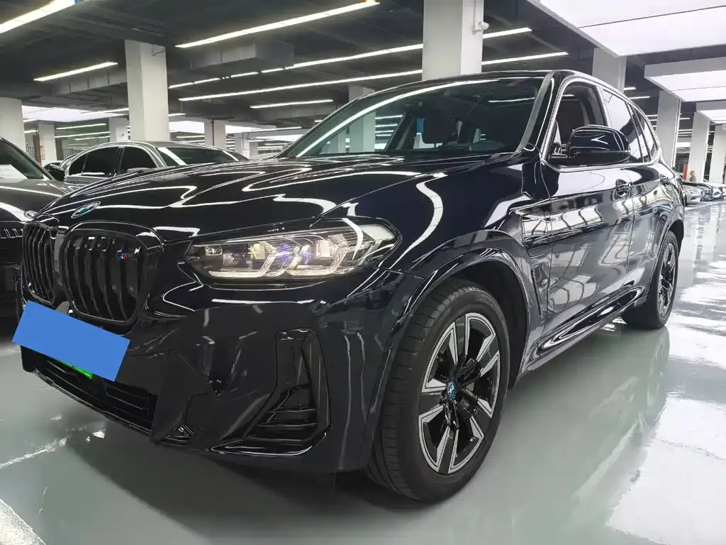 BMW iX3 — фото 1
