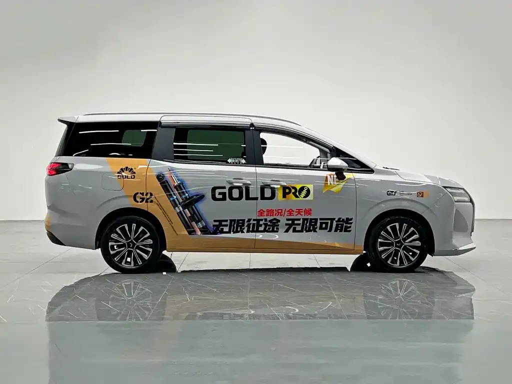 Wuling Xingguang 730 New Energy — фото 4