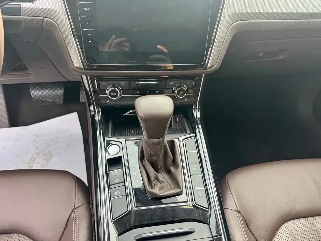 Volkswagen Phideon — фото 3