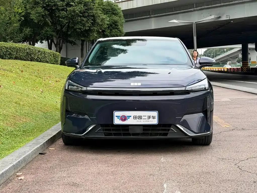 Geely Galaxy L6 — фото 10