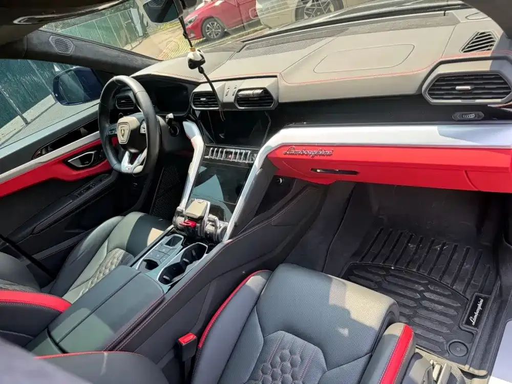 Lamborghini Urus — фото 7