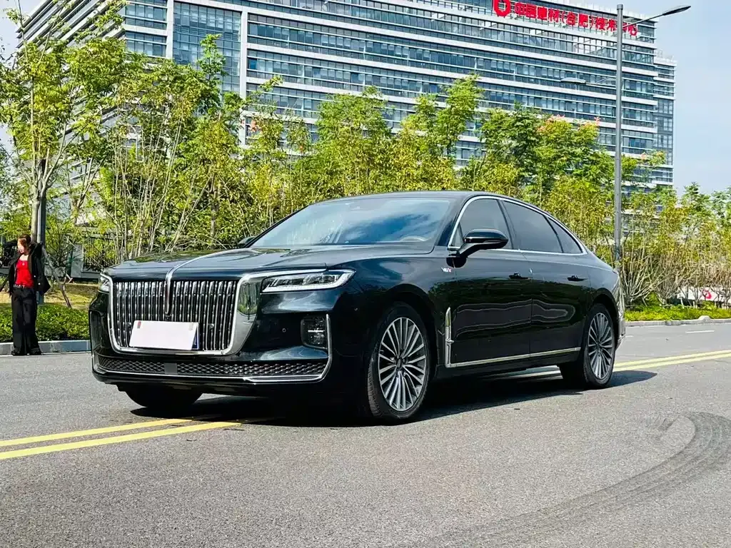 Hongqi H9 — фото 1