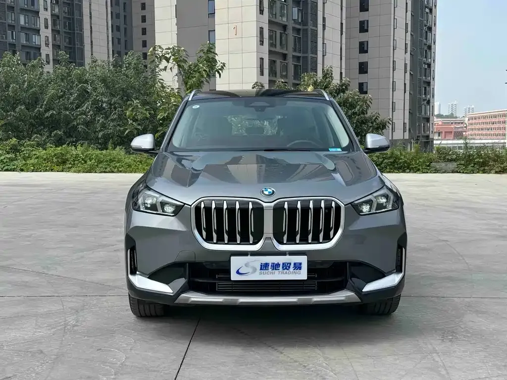 BMW X1 — фото 10