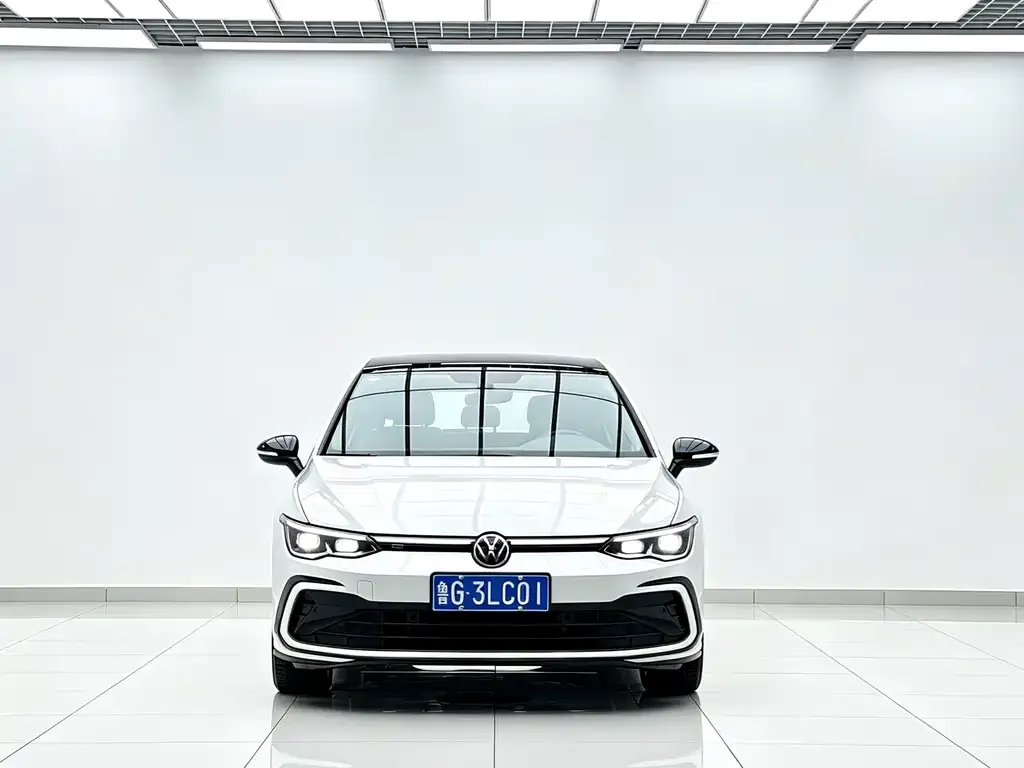 Volkswagen Golf — фото 7