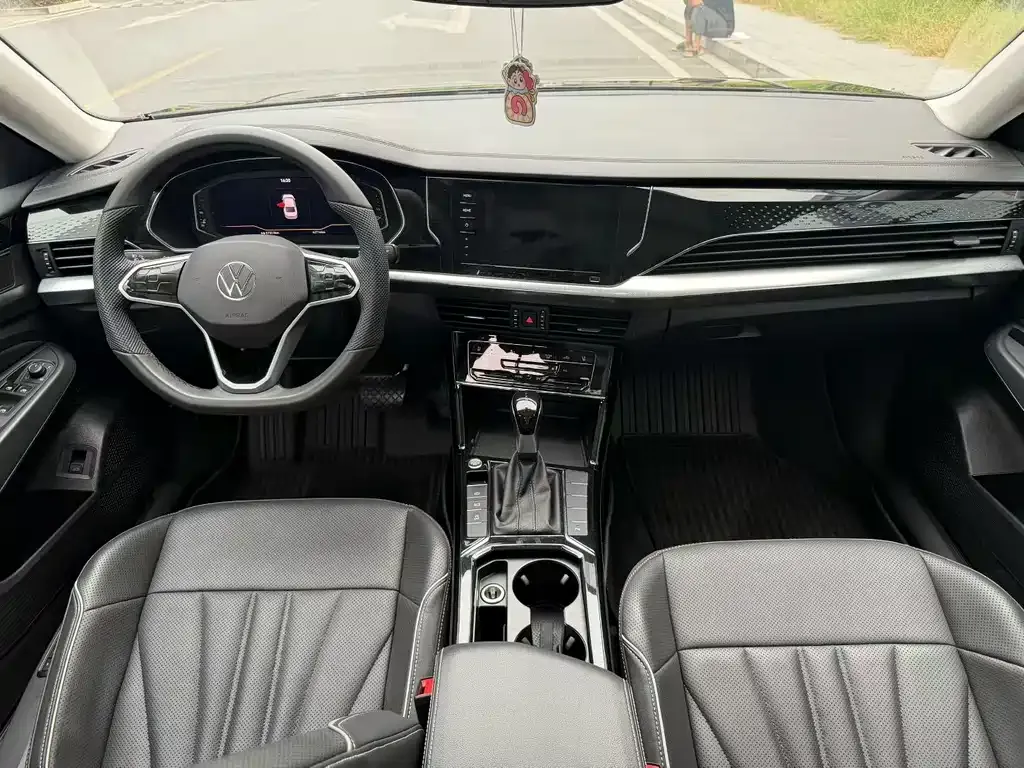 Volkswagen Passat — фото 9