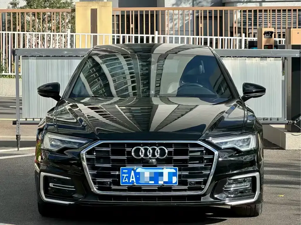Audi A6L — фото 9