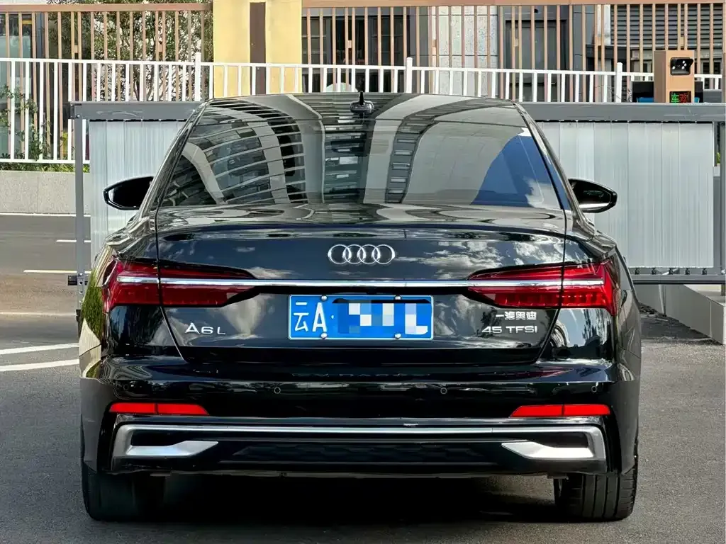 Audi A6L — фото 3