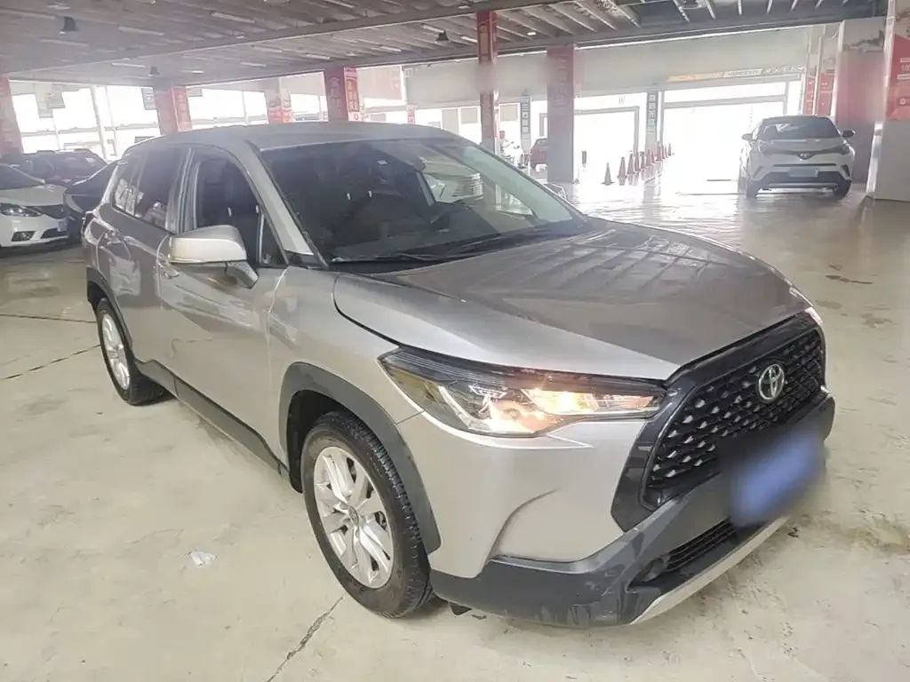 Toyota Corolla Cross — фото 8