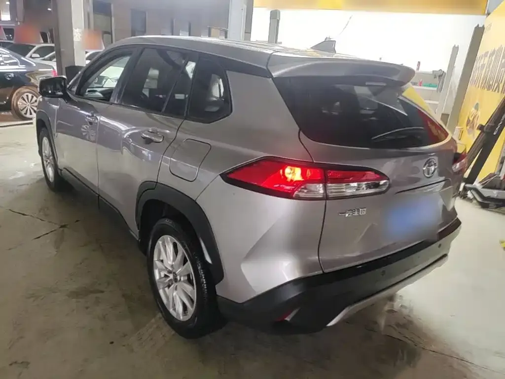 Toyota Corolla Cross — фото 4