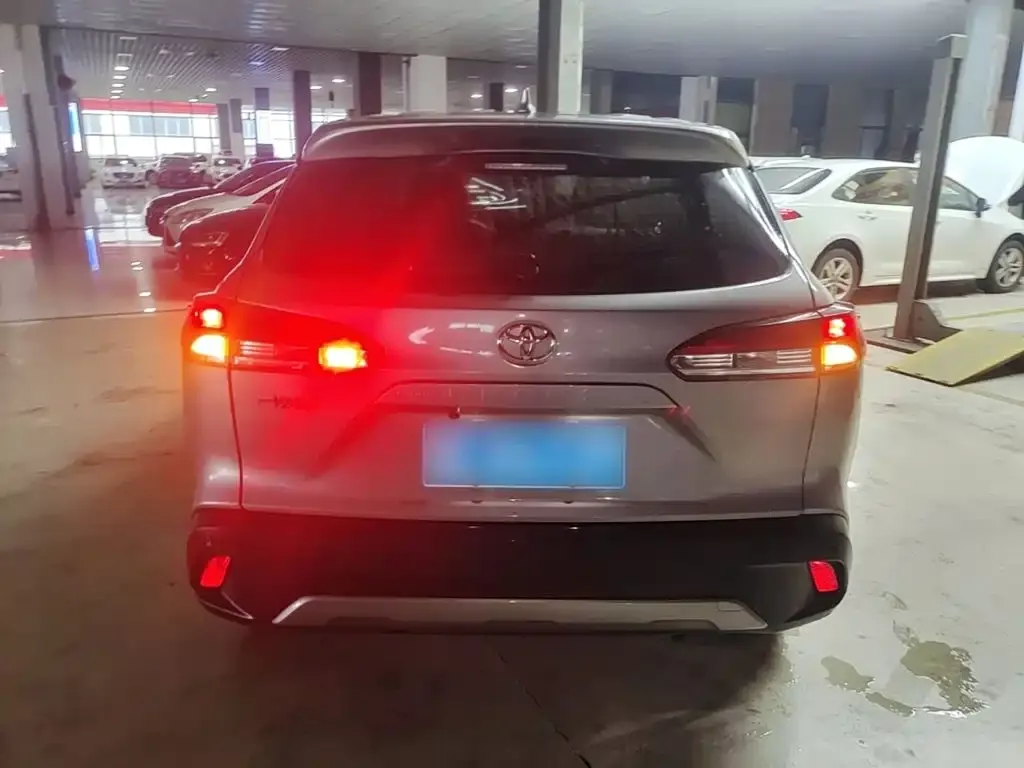 Toyota Corolla Cross — фото 7