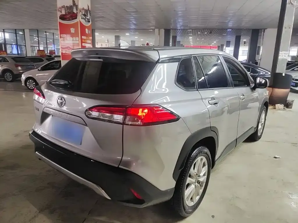 Toyota Corolla Cross — фото 9