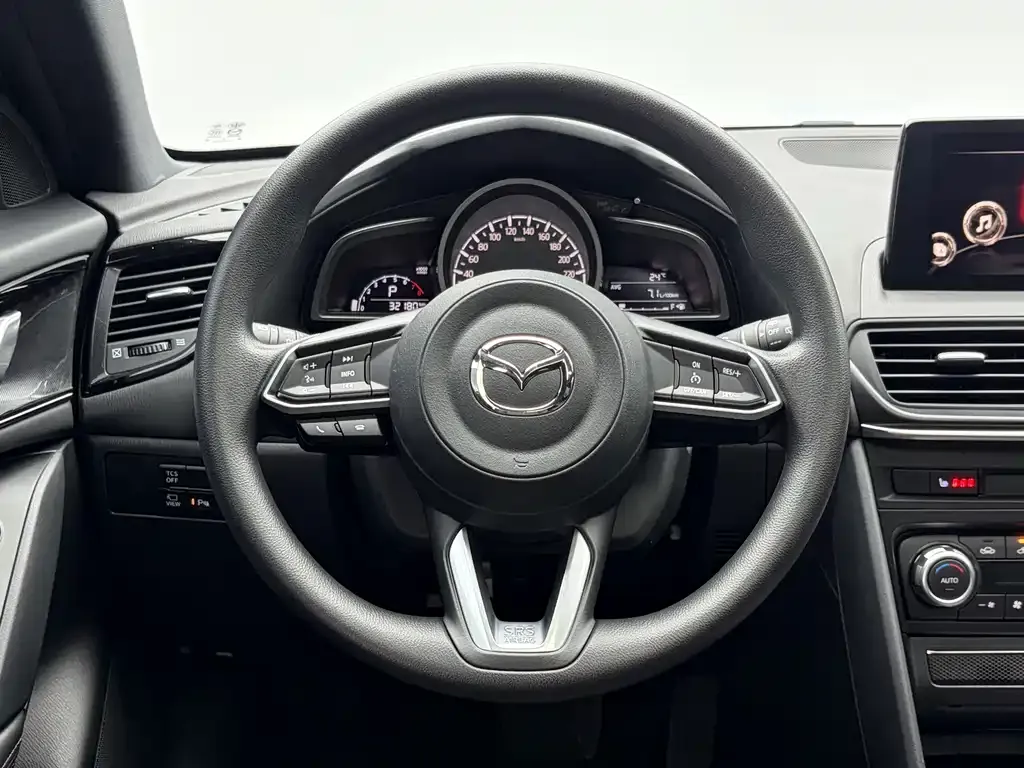 Mazda CX-4 — фото 9