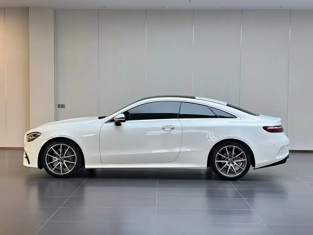 Mercedes-Benz E-Class (Import) — фото 7