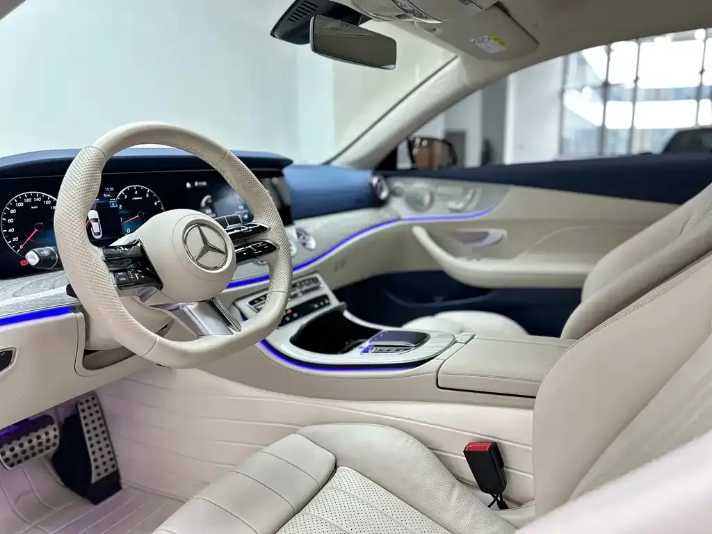 Mercedes-Benz E-Class (Import) — фото 9