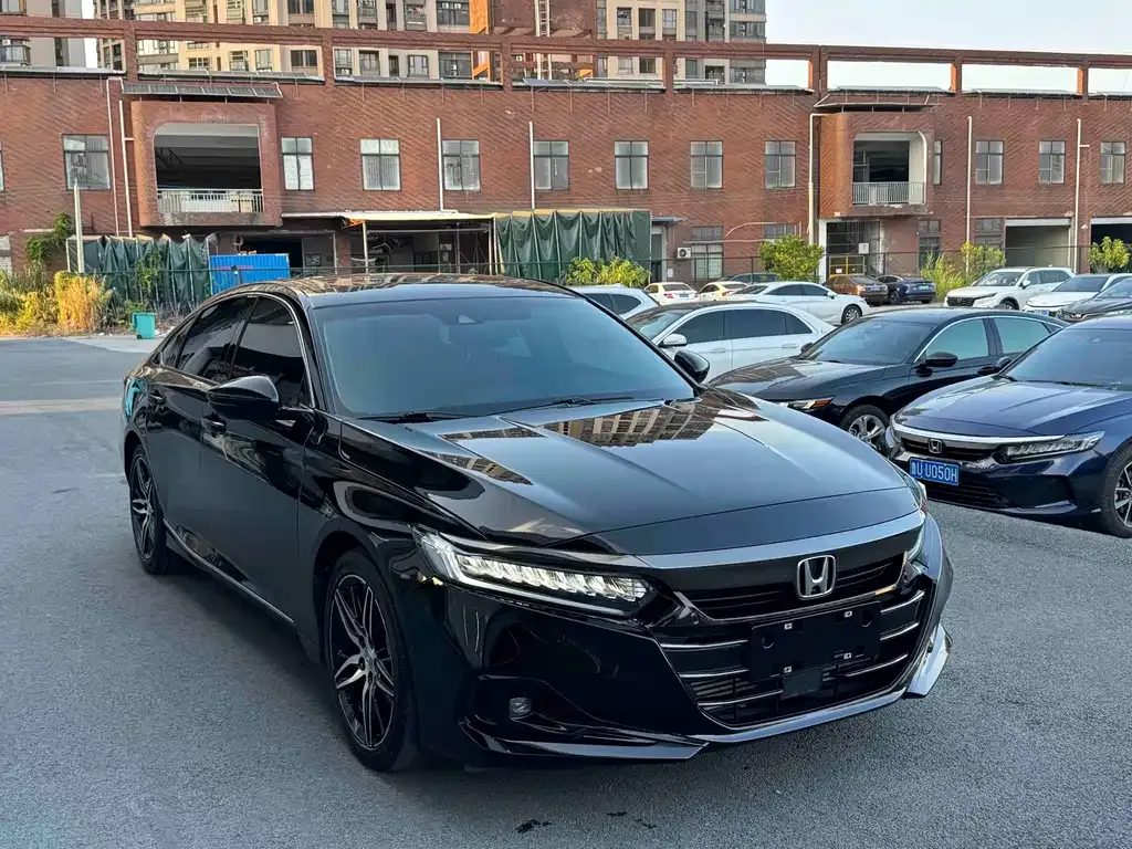 Honda Accord — фото 2