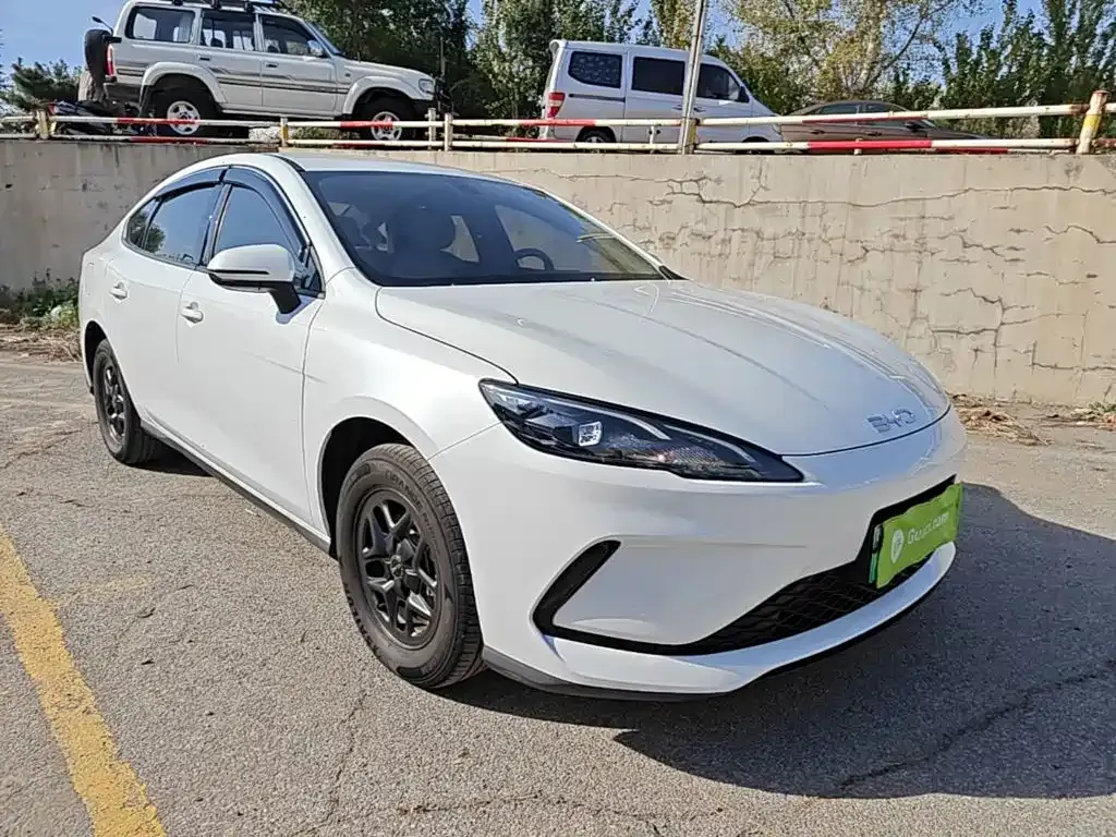 BYD Seal 05 DM-i — фото 4