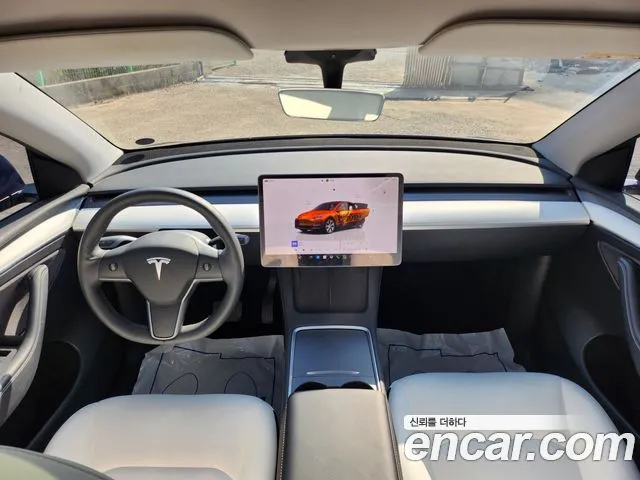 Tesla Model Y — фото 2
