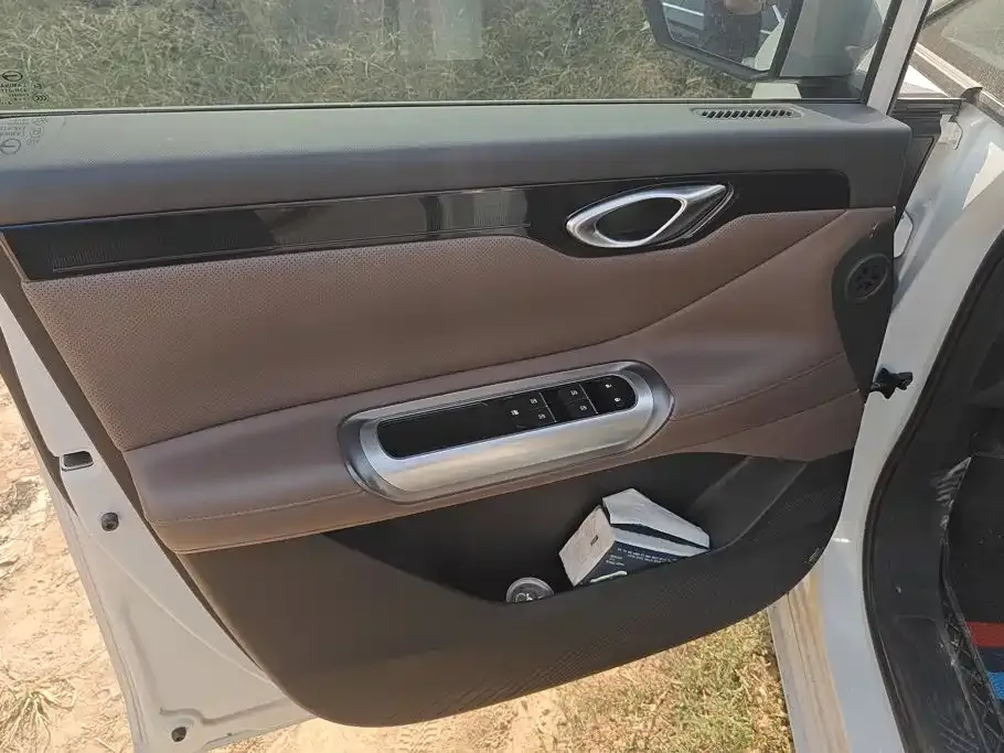 GAC Motor Trumpchi E8 — фото 3