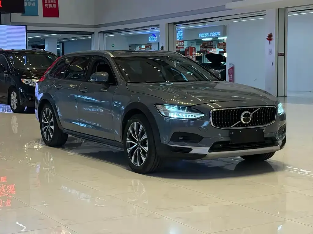 Volvo V90 — фото 10