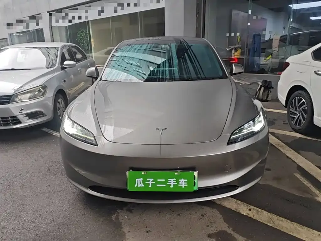 Tesla Model 3 — фото 2