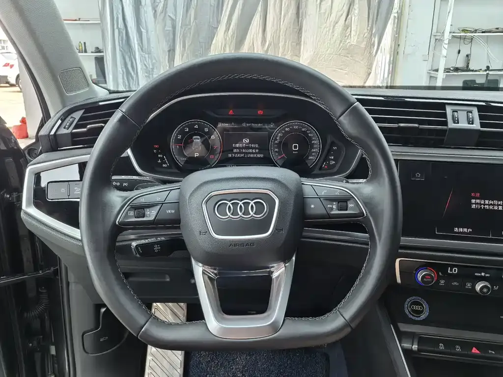 Audi Q3 — фото 4
