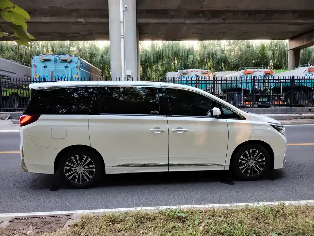 GAC Motor Trumpchi M8 — фото 7